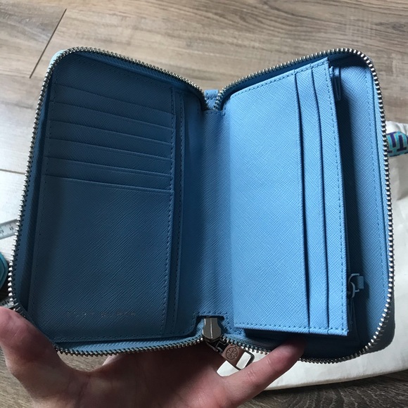 Tory Burch - Picture 6 of 7